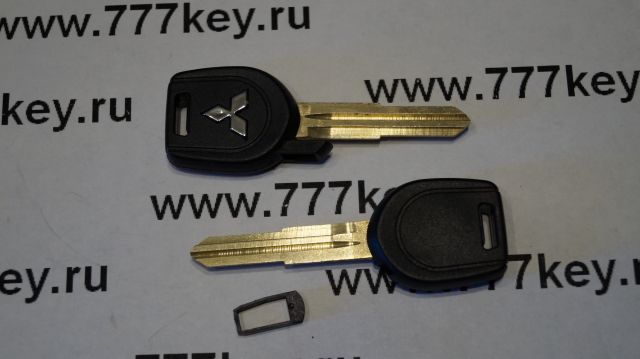 Mitsubishi Transponder Key Blank Right Side      21/35
